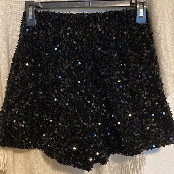 Black Sequined Sparkle Shorts - Picture 2 of 6